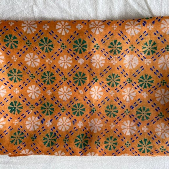 - Light soft pure silk sari bottom fall & side seam complete + blouse - Picture 2 of 4